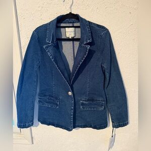 NWT Women’s denim blazer